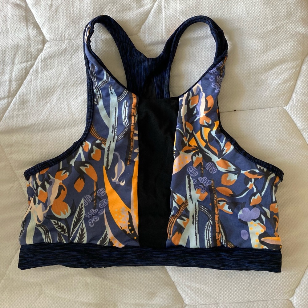 MAAJI REVERSIBLE SPORTS BRA